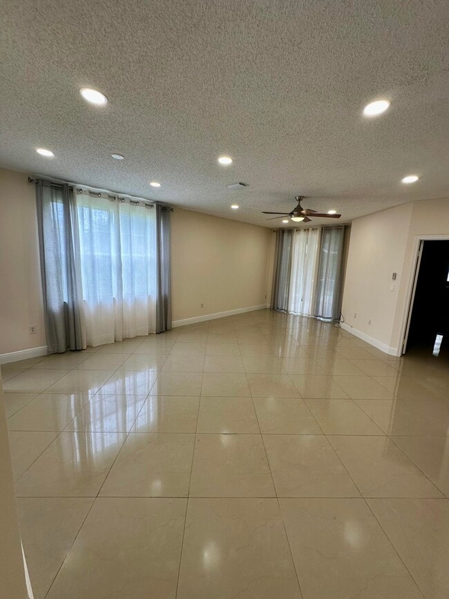Foto del edificio - 20970 Vía Oleander