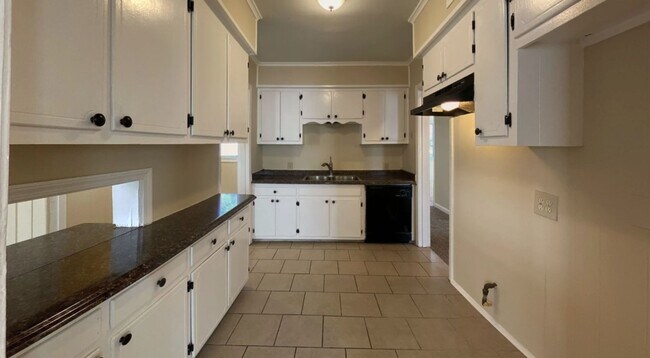 Foto del edificio - 3240 N Waynoka Cir