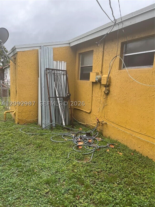 Foto del edificio - 2306 NW 13th St