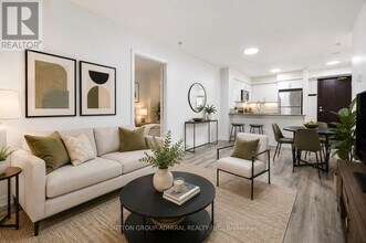 Building Photo - 30 Grand Trunk Crescent