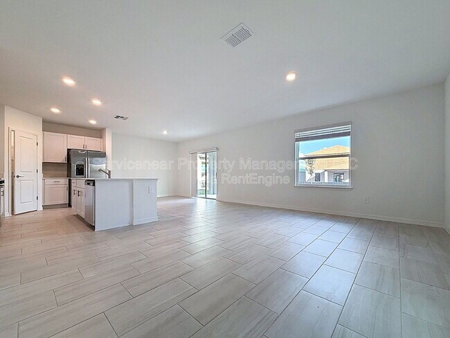 Building Photo - 11267 Flourish Dr.