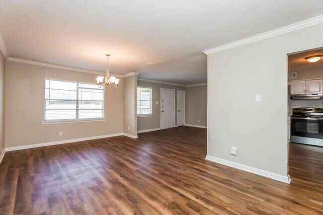 Building Photo - 12125 Schroeder Rd