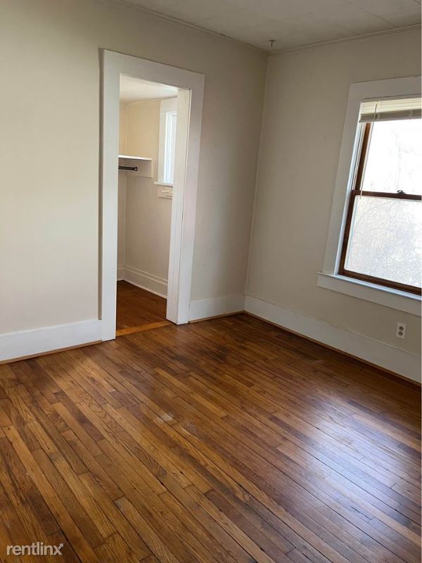Foto del edificio - 3 br, 1.5 bath House - 43 Green Oak Rd