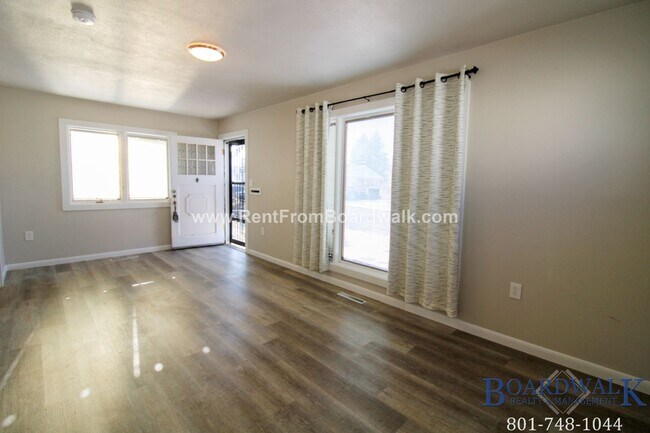 Foto del edificio - 34 Glenwood Ave