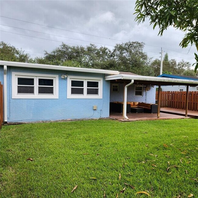 Foto del edificio - 3401 North 72nd Avenue, Hollywood, FL 3302...