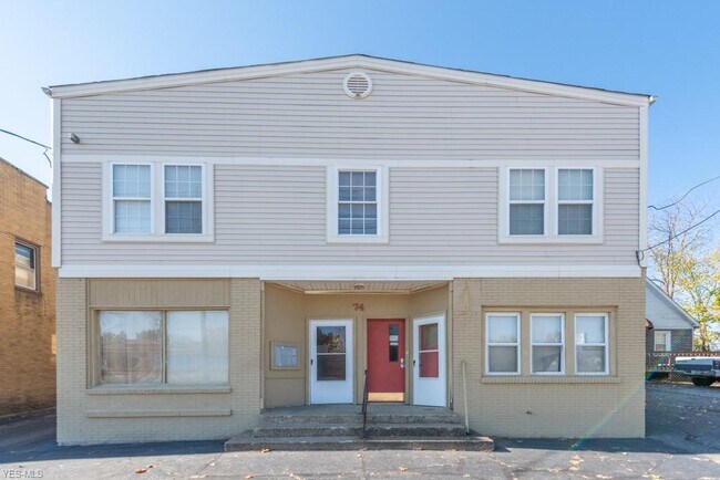 Building Photo - 72 Northfield Rd