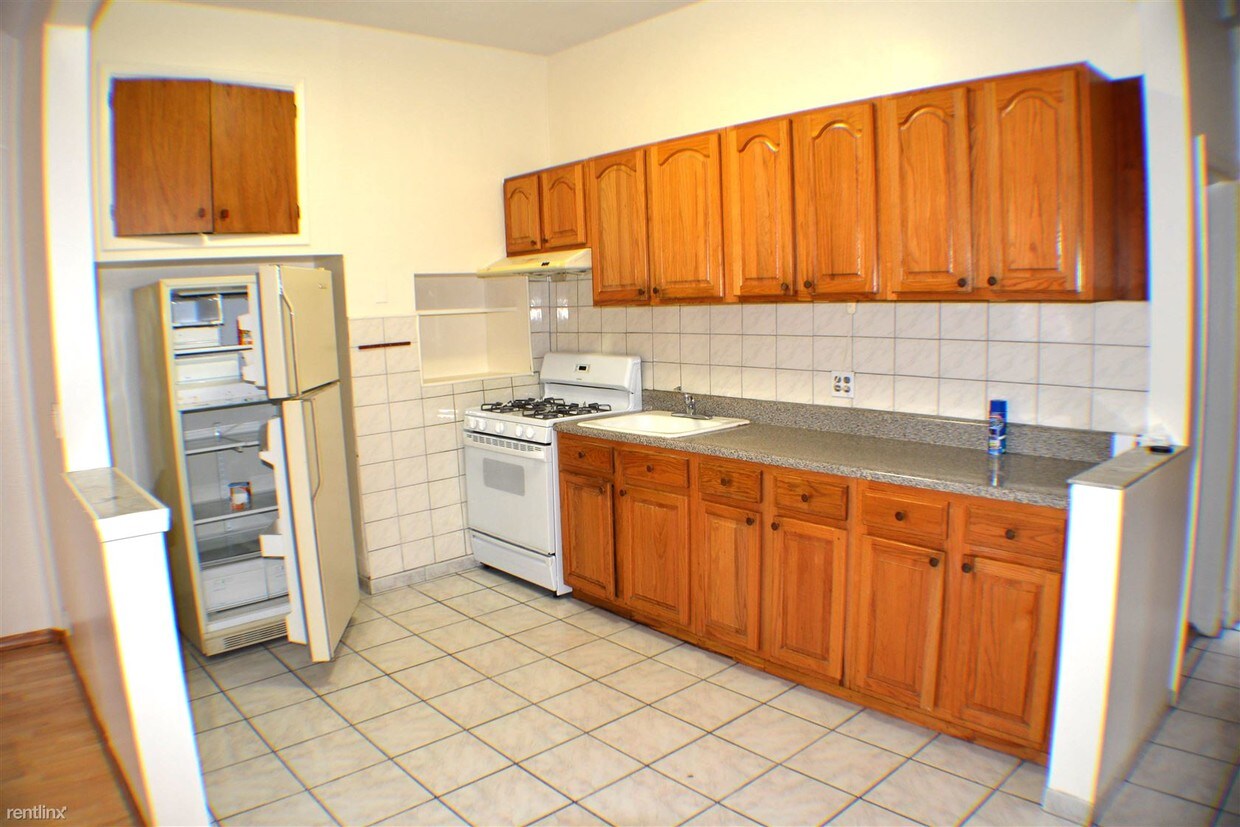 Primary Photo - 2520 23rd St