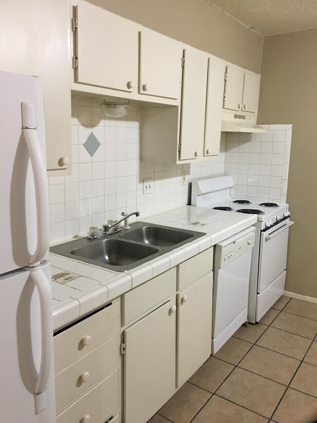 Foto del edificio - 812 Rambler Dr