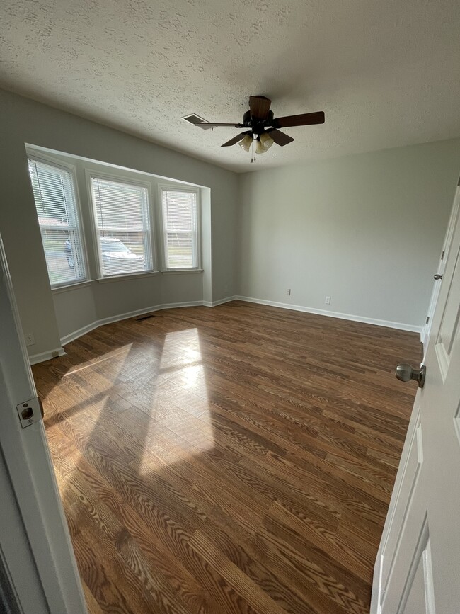 Primary Room - 113 Guill Ct