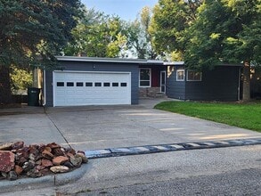 Building Photo - 2024 Green Terrace Dr