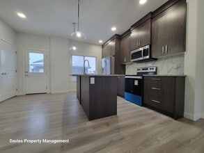 Building Photo - 9475 Colak Ln SW