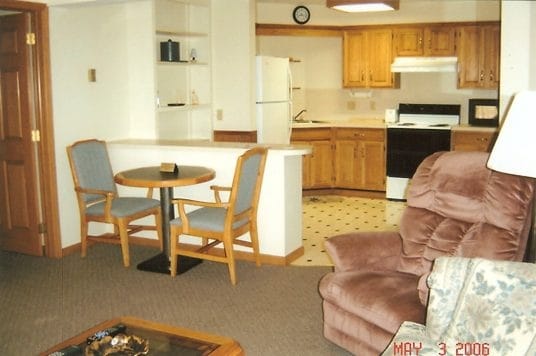 Interior Building Photo - 5063 Bolivar Rd