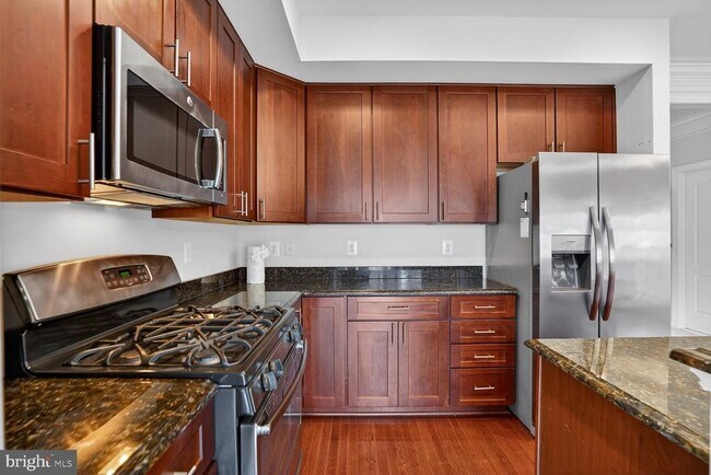 Foto del edificio - 3711 Chippendale Cir