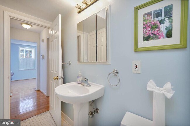 Foto del edificio - 3630 39th St NW