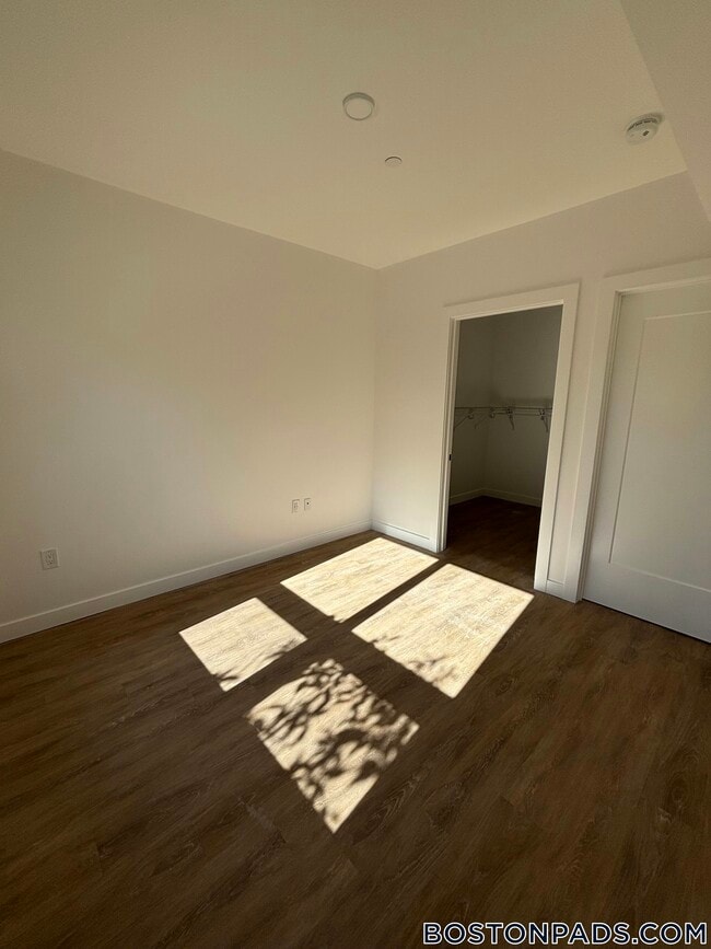 Building Photo - 199 Gardner St