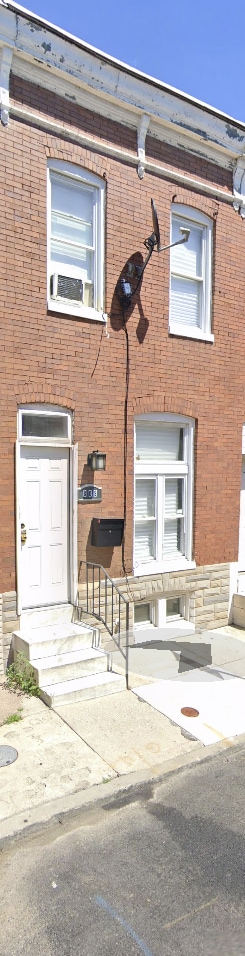 Building Photo - 809 N Rose St