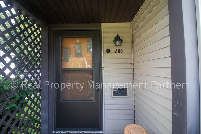 Foto del edificio - 1350 Giddings Ave SE