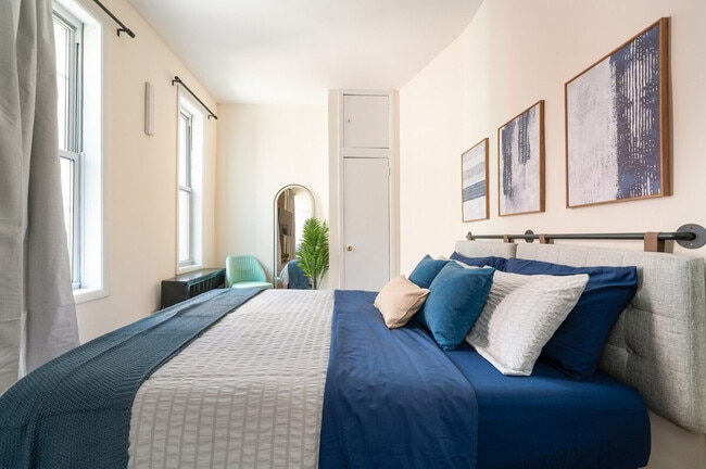 Building Photo - 1762 2nd Ave