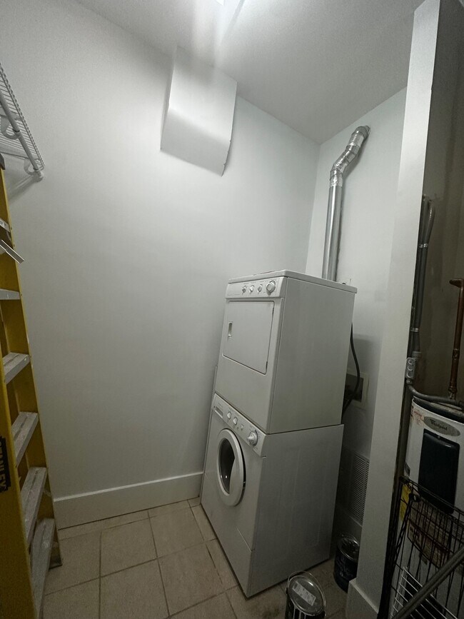 Foto del edificio - 15 E Court St