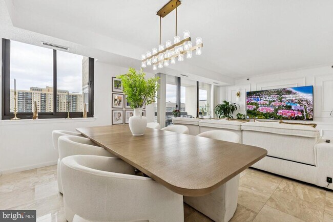 Foto del edificio - 5505 Seminary Rd