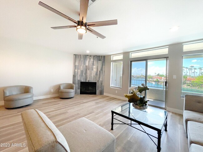 Foto del edificio - 10080 E Mountainview Lake Dr