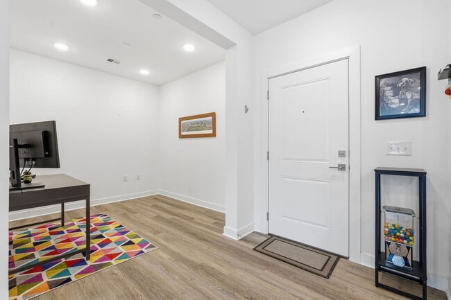 Photo - 21950 Garganey Ter Apartment