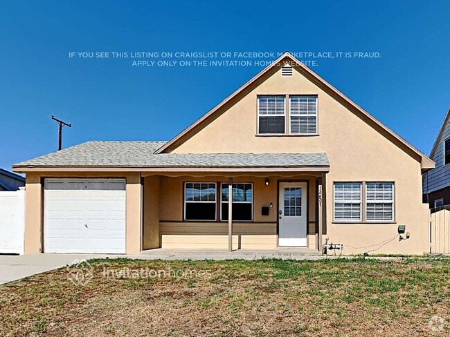 Building Photo - 12807 Woodridge Ave