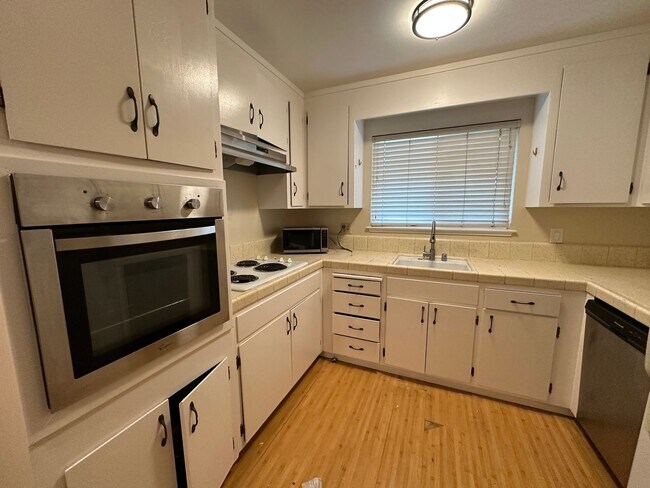 Foto del edificio - 852 W Hacienda Ave