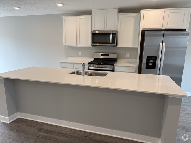 Building Photo - 12535 Guadalcanal Cir NE