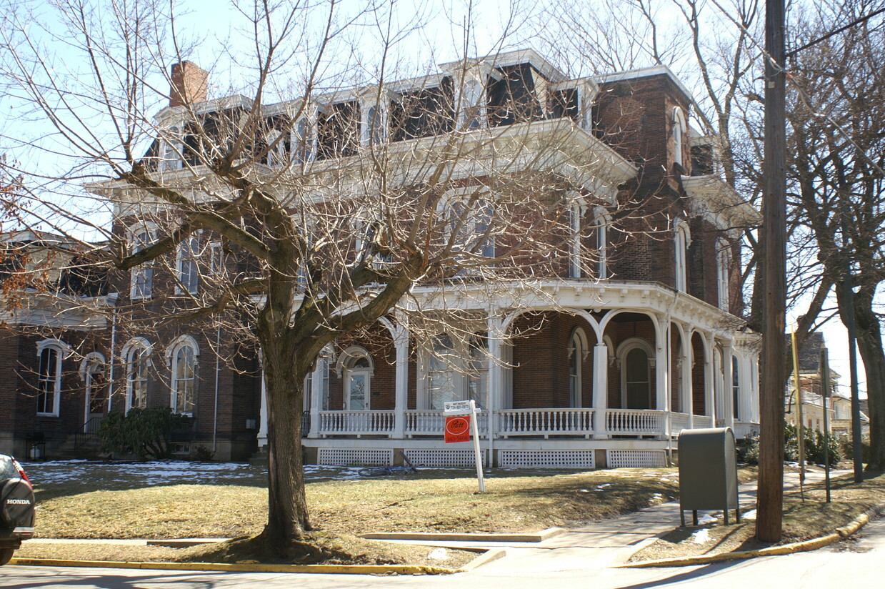 Primary Photo - Heritage House