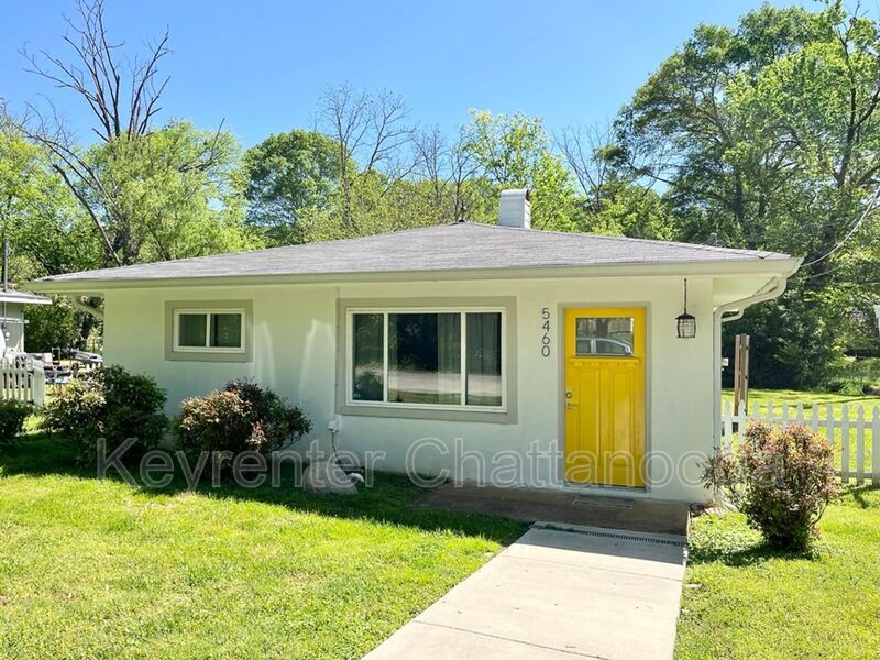 Foto principal - 5460 Florida Ave