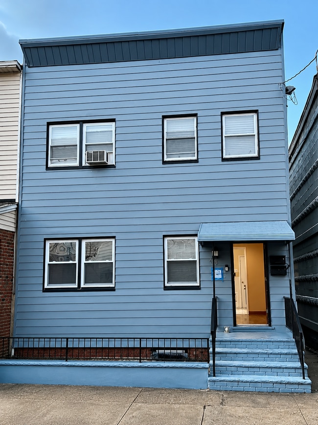 Building Photo - 208 Sandford Ave