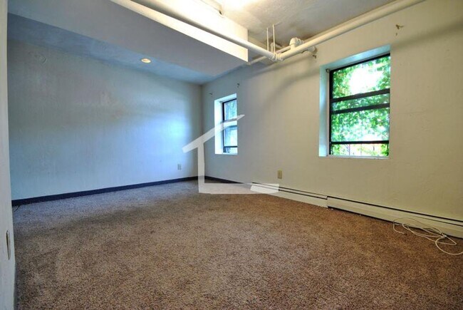 Foto del edificio - 9/1 No Fee! Spacious 3BR in Hemenway St by Northeastern!