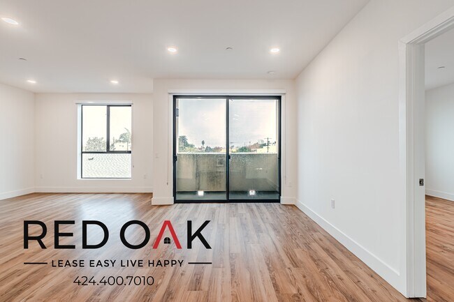 Foto del edificio - 5727 La Mirada Ave