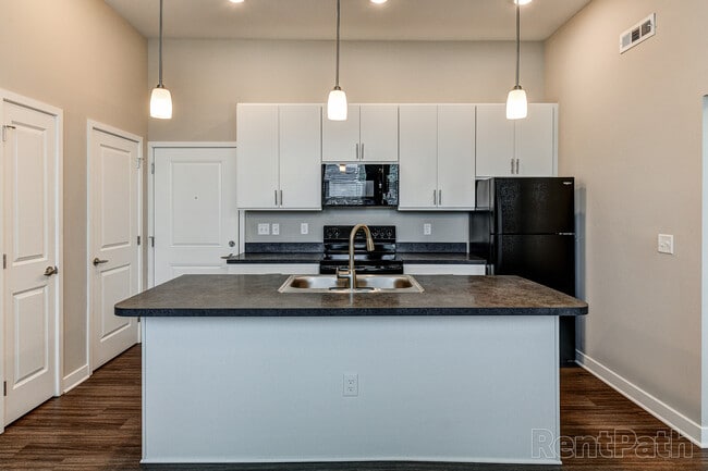 Building Photo - East Point Apartments and Lofts