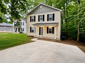 Building Photo - 2518 Faber St