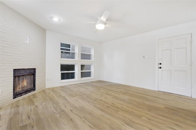 Building Photo - 1500 Woodlawn Blvd