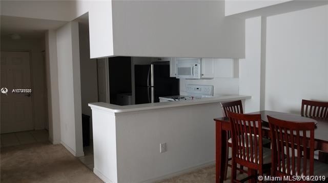 Building Photo - 2804 Sarento Pl