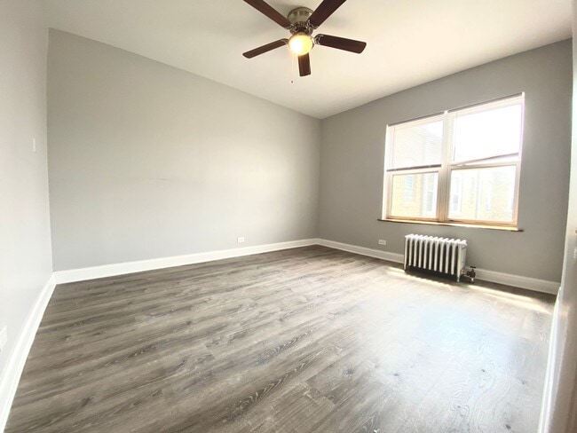 Interior Photo - 4756 N. Maplewood Ave.