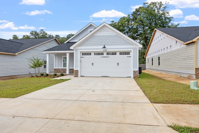 Building Photo - 2928 Raymond Diehl Rd