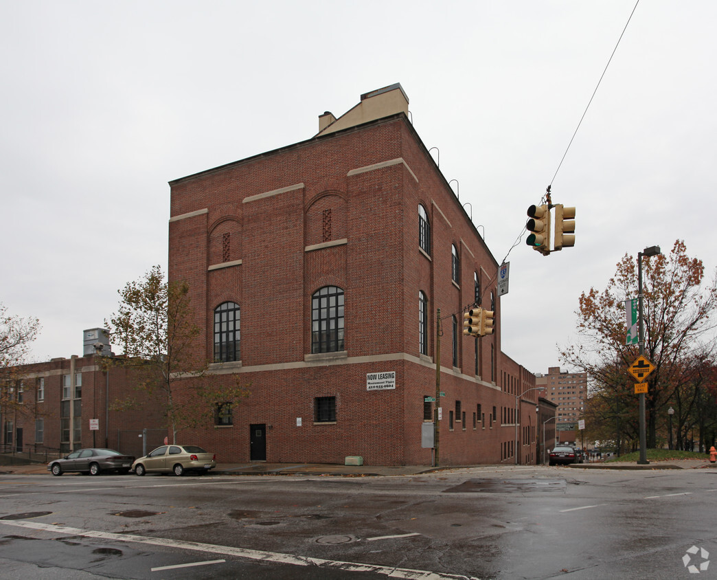 Building Photo - Monument Place Apartments