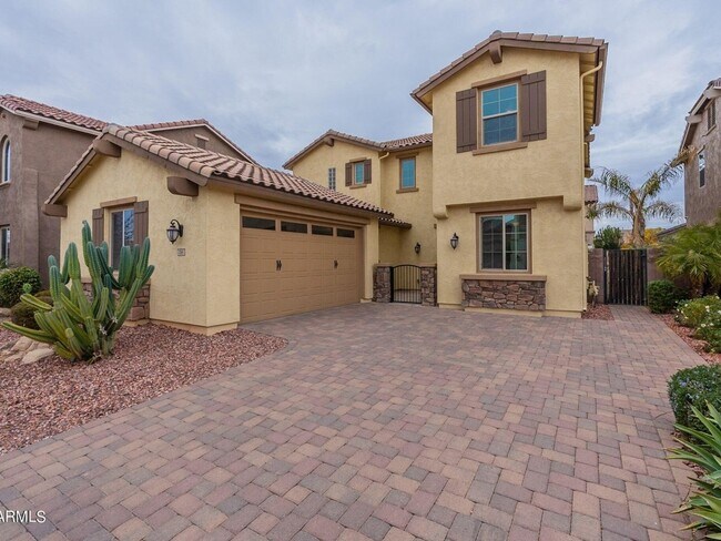Foto del edificio - 4 Bedroom Single Family Home in Chandler