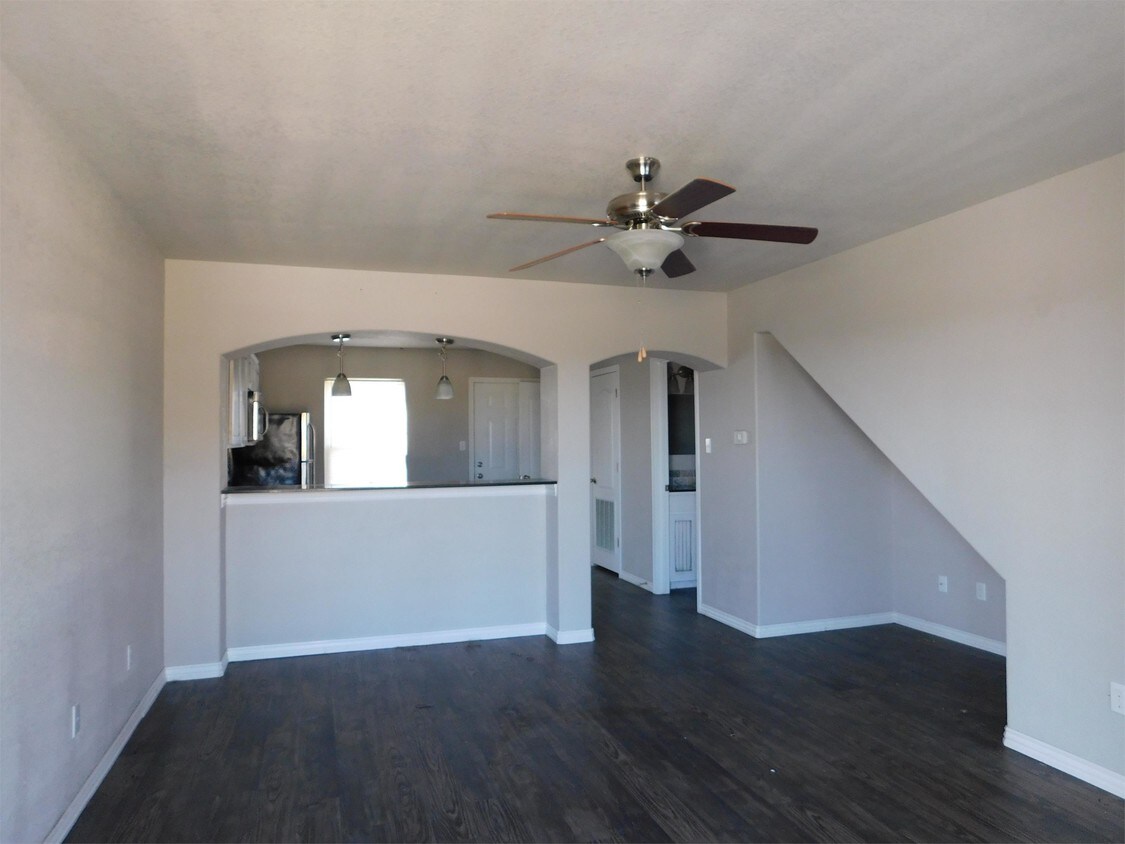 2116 Rustic Way, Barling, AR 72923 Townhome Rentals in Barling AR