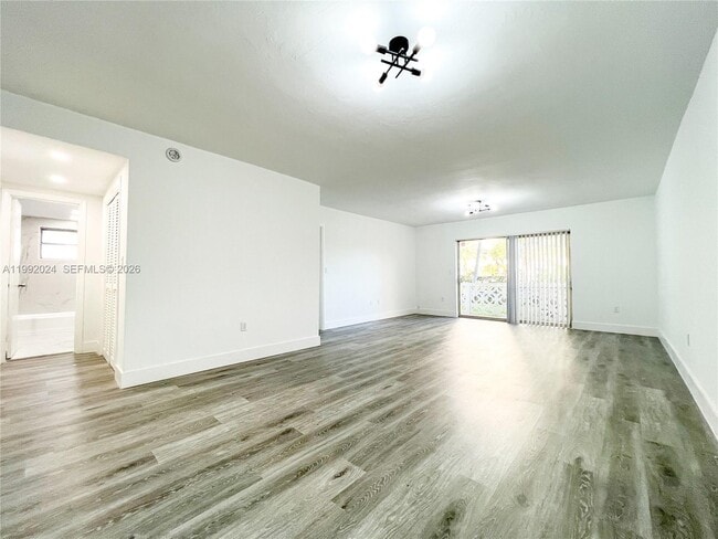 Foto del edificio - 2005 Sans Souci Blvd