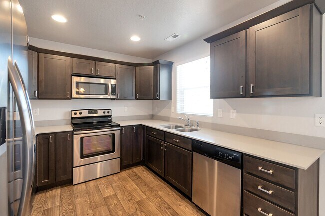 Foto del edificio - MEMORIAL DAY SPECIAL   2 Bedroom 2 Bath Co...