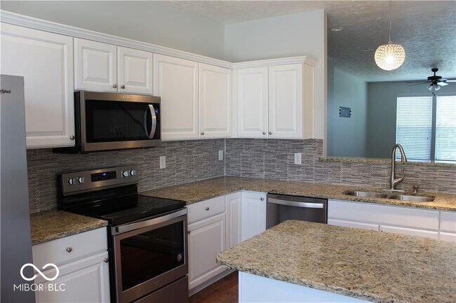 Building Photo - 12642 Watford Way