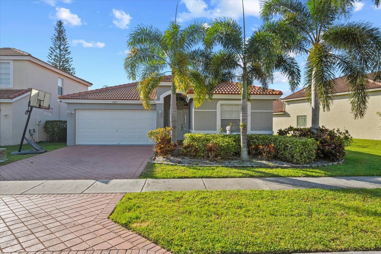 Foto principal - 3689 Miramontes Cir