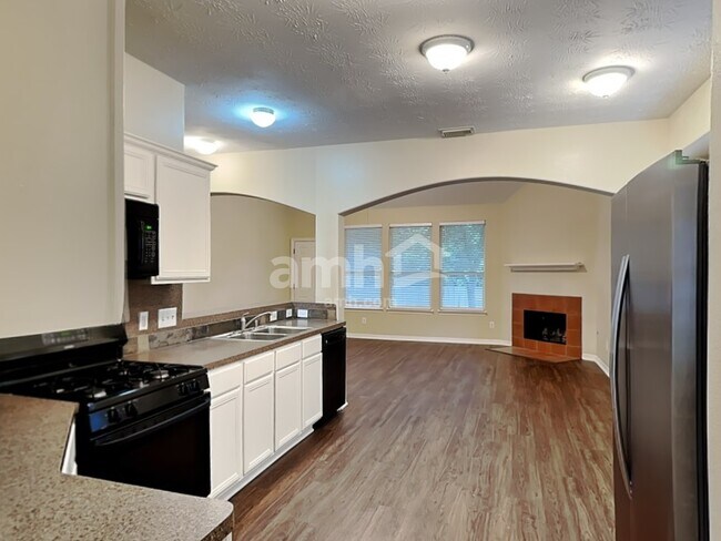 Foto del edificio - 38011 W Sulphur Creek Dr