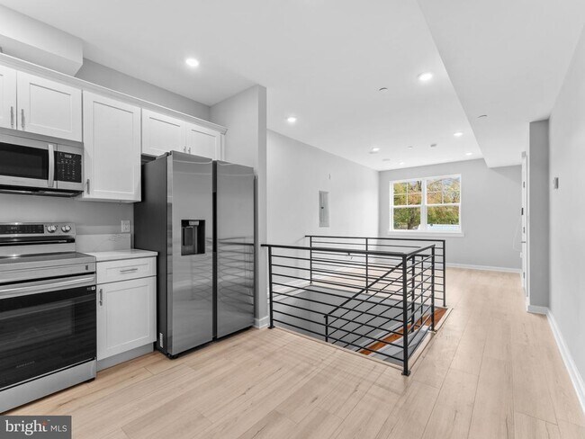 Foto del edificio - 1682 N 54th St