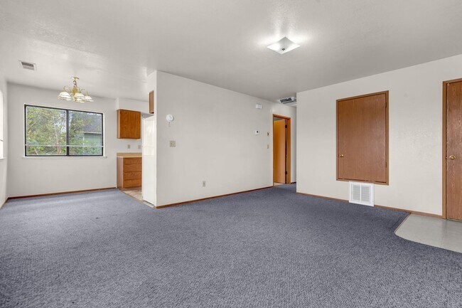 Building Photo - 565 Timothy Way